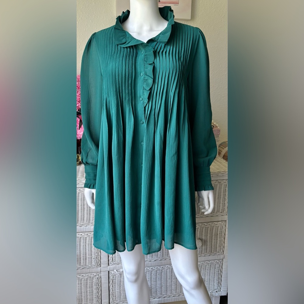 Sezane Rita Mini Dress Ruffled Pleated Oversized Emerald Green EU Size 40 = US 8 - Picture 2 of 11